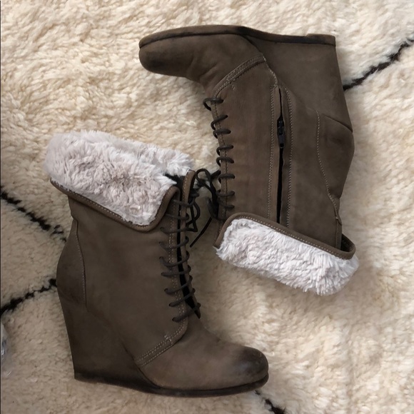 Boutique 9 Lace up Fur Lined Wedge boots - Picture 1 of 4